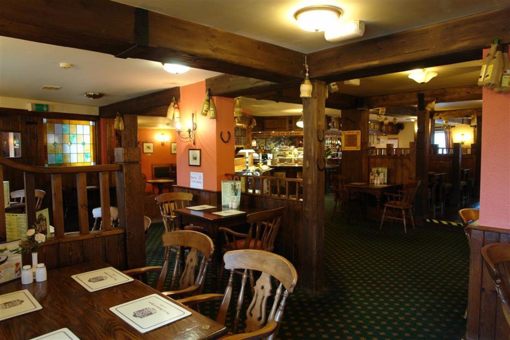 Oaklands Lodge Hotel Saint Saviour 외부 사진