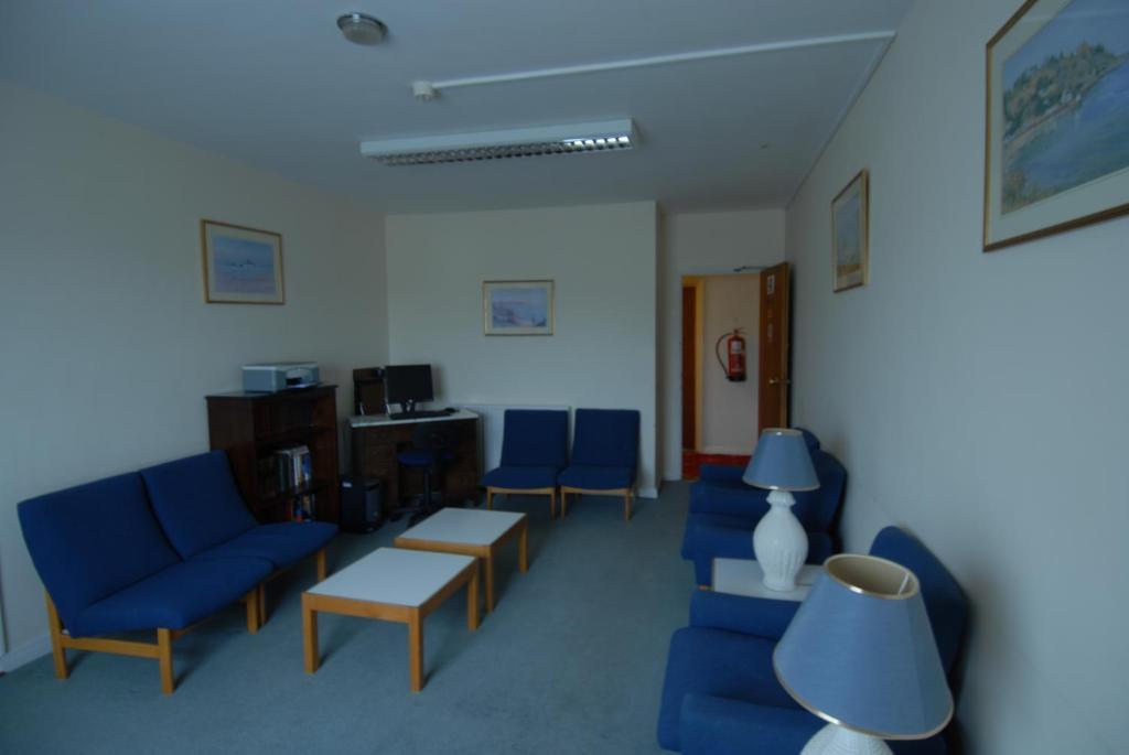 Oaklands Lodge Hotel Saint Saviour 외부 사진